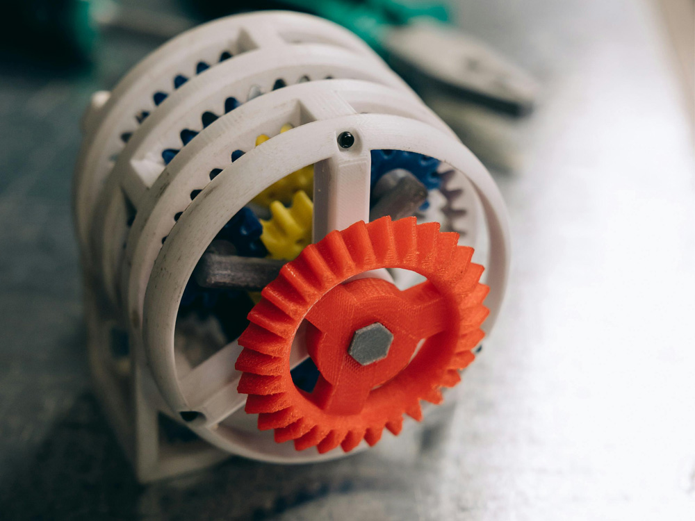 邁向工業(yè)4.0：智能注塑機的技術革新與未來圖景